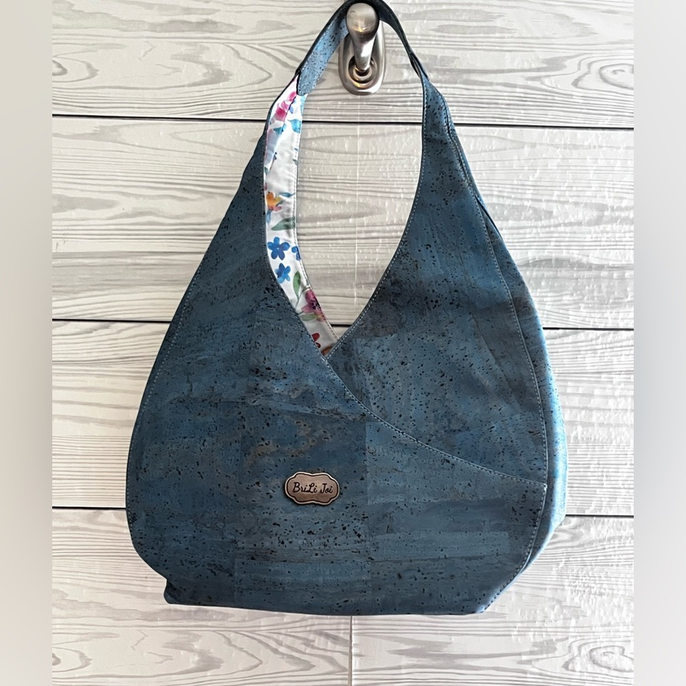 Brili Joi Sherry Shoulder Cork Bag in Turquoise
